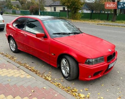 Красный БМВ 3 Серия, объемом двигателя 1.6 л и пробегом 280 тыс. км за 1850 $, фото 1 на Automoto.ua