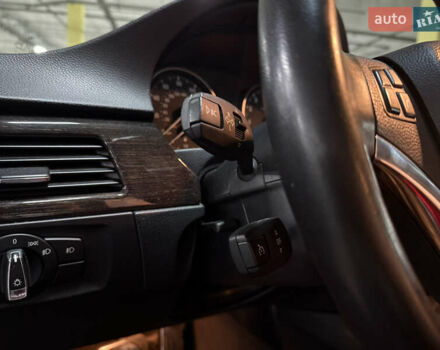 Красный БМВ 3 Серия, объемом двигателя 3 л и пробегом 94 тыс. км за 11000 $, фото 24 на Automoto.ua