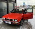 Красный БМВ 3 Серия, объемом двигателя 1.8 л и пробегом 306 тыс. км за 1400 $, фото 1 на Automoto.ua