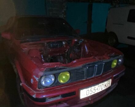 Красный БМВ 3 Серия, объемом двигателя 2 л и пробегом 80 тыс. км за 520 $, фото 8 на Automoto.ua