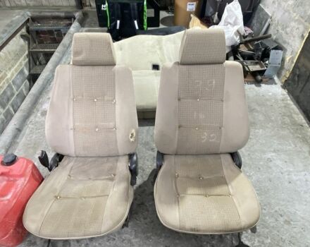 Красный БМВ 3 Серия, объемом двигателя 2 л и пробегом 80 тыс. км за 520 $, фото 6 на Automoto.ua