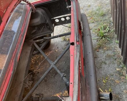 Червоний БМВ 3 Серія, об'ємом двигуна 2 л та пробігом 294 тис. км за 1500 $, фото 3 на Automoto.ua