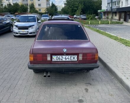 Красный БМВ 3 Серия, объемом двигателя 1.8 л и пробегом 297 тыс. км за 900 $, фото 2 на Automoto.ua