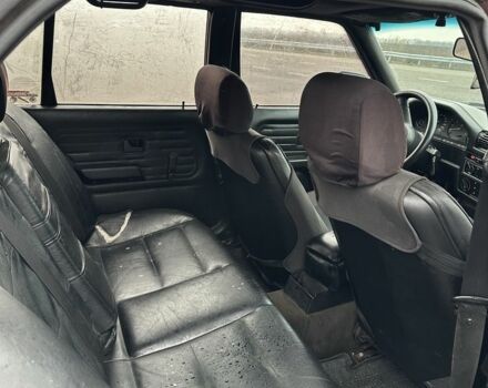 Красный БМВ 3 Серия, объемом двигателя 1.8 л и пробегом 1 тыс. км за 2999 $, фото 12 на Automoto.ua