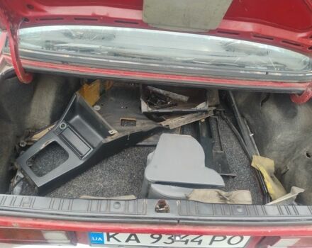 Червоний БМВ 3 Серія, об'ємом двигуна 1.8 л та пробігом 333 тис. км за 1200 $, фото 5 на Automoto.ua