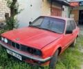 Красный БМВ 3 Серия, объемом двигателя 1.8 л и пробегом 300 тыс. км за 1200 $, фото 1 на Automoto.ua