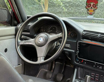 Червоний БМВ 3 Серія, об'ємом двигуна 1.8 л та пробігом 389 тис. км за 3950 $, фото 12 на Automoto.ua