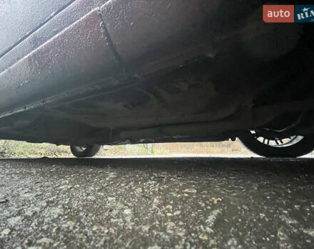 Червоний БМВ 3 Серія, об'ємом двигуна 2.4 л та пробігом 300 тис. км за 2100 $, фото 10 на Automoto.ua