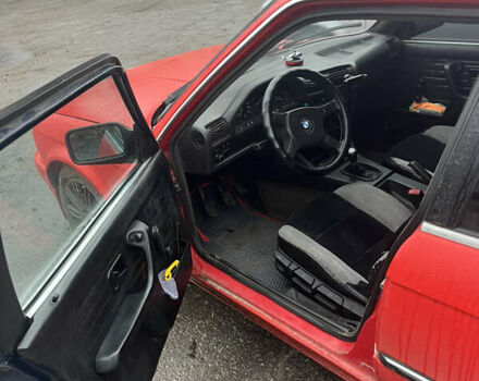 Червоний БМВ 3 Серія, об'ємом двигуна 2.4 л та пробігом 300 тис. км за 2100 $, фото 11 на Automoto.ua