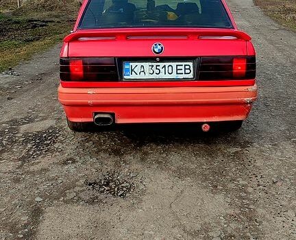 Червоний БМВ 3 Серія, об'ємом двигуна 1.6 л та пробігом 320 тис. км за 1200 $, фото 1 на Automoto.ua