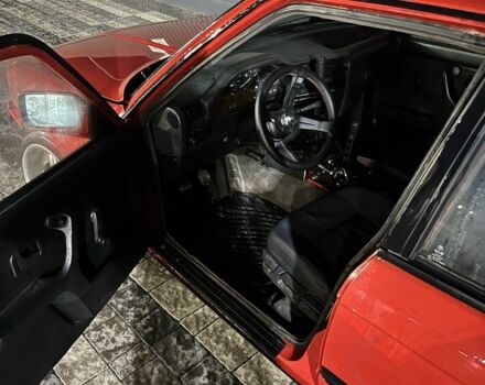 Красный БМВ 3 Серия, объемом двигателя 1.6 л и пробегом 300 тыс. км за 1900 $, фото 4 на Automoto.ua