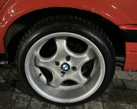Красный БМВ 3 Серия, объемом двигателя 1.6 л и пробегом 300 тыс. км за 1900 $, фото 7 на Automoto.ua