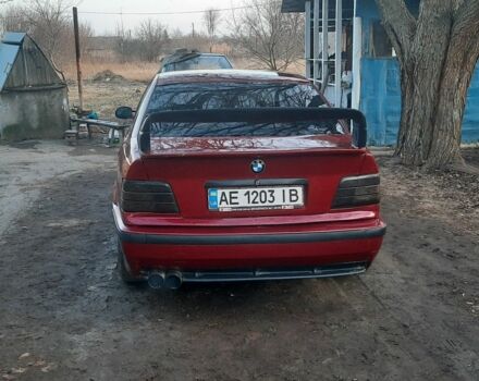Красный БМВ 3 Серия, объемом двигателя 1.8 л и пробегом 380 тыс. км за 2502 $, фото 1 на Automoto.ua