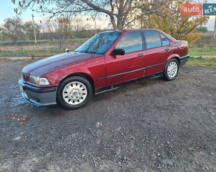 Червоний БМВ 3 Серія, об'ємом двигуна 1.8 л та пробігом 200 тис. км за 1700 $, фото 2 на Automoto.ua