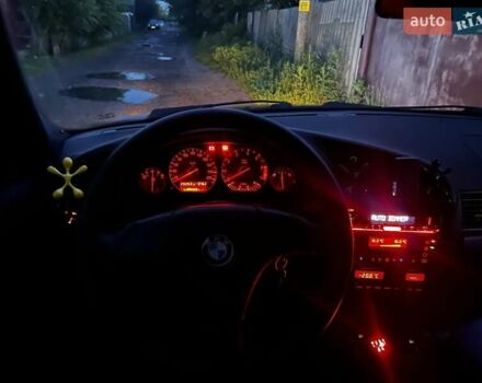 Червоний БМВ 3 Серія, об'ємом двигуна 2 л та пробігом 300 тис. км за 4600 $, фото 10 на Automoto.ua