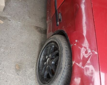 Червоний БМВ 3 Серія, об'ємом двигуна 1.6 л та пробігом 300 тис. км за 1421 $, фото 4 на Automoto.ua