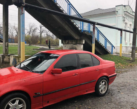 Красный БМВ 3 Серия, объемом двигателя 1.6 л и пробегом 777 тыс. км за 1900 $, фото 5 на Automoto.ua