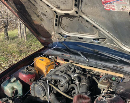 Красный БМВ 3 Серия, объемом двигателя 1.6 л и пробегом 777 тыс. км за 1900 $, фото 9 на Automoto.ua