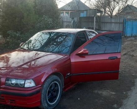 Красный БМВ 3 Серия, объемом двигателя 1.8 л и пробегом 380 тыс. км за 2502 $, фото 5 на Automoto.ua