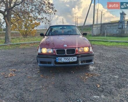 Червоний БМВ 3 Серія, об'ємом двигуна 1.8 л та пробігом 200 тис. км за 1700 $, фото 4 на Automoto.ua