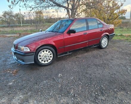 Красный БМВ 3 Серия, объемом двигателя 1.8 л и пробегом 380 тыс. км за 1700 $, фото 2 на Automoto.ua