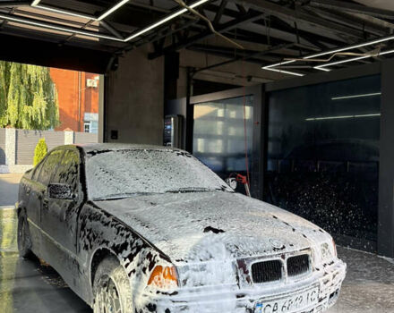 Червоний БМВ 3 Серія, об'ємом двигуна 1.99 л та пробігом 251 тис. км за 3500 $, фото 1 на Automoto.ua