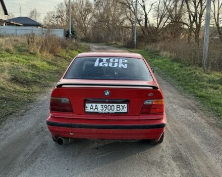 Красный БМВ 3 Серия, объемом двигателя 1.6 л и пробегом 250 тыс. км за 1100 $, фото 4 на Automoto.ua