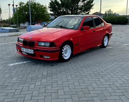 Красный БМВ 3 Серия, объемом двигателя 1.8 л и пробегом 222 тыс. км за 1600 $, фото 2 на Automoto.ua