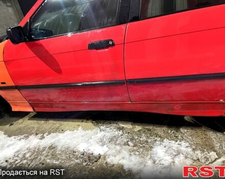 Красный БМВ 3 Серия, объемом двигателя 1.6 л и пробегом 406 тыс. км за 1900 $, фото 7 на Automoto.ua