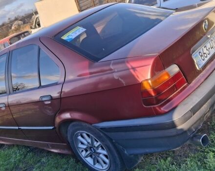 Красный БМВ 3 Серия, объемом двигателя 1.8 л и пробегом 450 тыс. км за 2200 $, фото 3 на Automoto.ua