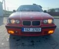 Красный БМВ 3 Серия, объемом двигателя 1.6 л и пробегом 300 тыс. км за 1300 $, фото 1 на Automoto.ua