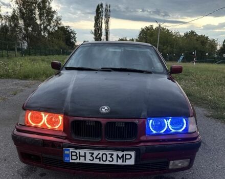 Червоний БМВ 3 Серія, об'ємом двигуна 1.8 л та пробігом 170 тис. км за 2600 $, фото 1 на Automoto.ua
