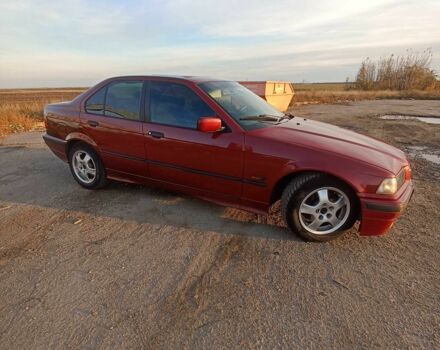 Червоний БМВ 3 Серія, об'ємом двигуна 1.8 л та пробігом 370 тис. км за 3200 $, фото 3 на Automoto.ua