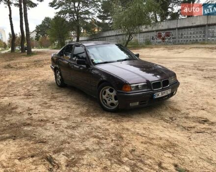 Червоний БМВ 3 Серія, об'ємом двигуна 2.01 л та пробігом 333 тис. км за 2200 $, фото 1 на Automoto.ua