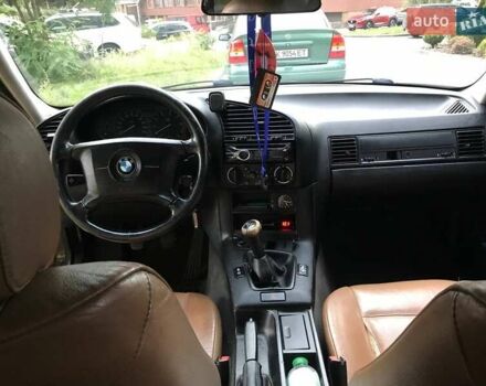 Червоний БМВ 3 Серія, об'ємом двигуна 2.01 л та пробігом 333 тис. км за 2200 $, фото 13 на Automoto.ua