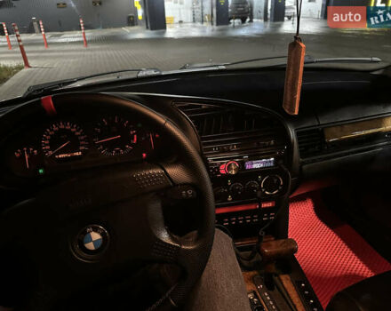 Красный БМВ 3 Серия, объемом двигателя 2.5 л и пробегом 416 тыс. км за 3999 $, фото 20 на Automoto.ua