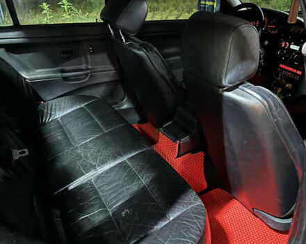 Красный БМВ 3 Серия, объемом двигателя 2.5 л и пробегом 416 тыс. км за 3999 $, фото 15 на Automoto.ua