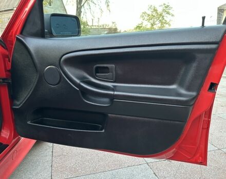 Красный БМВ 3 Серия, объемом двигателя 2 л и пробегом 200 тыс. км за 3600 $, фото 15 на Automoto.ua