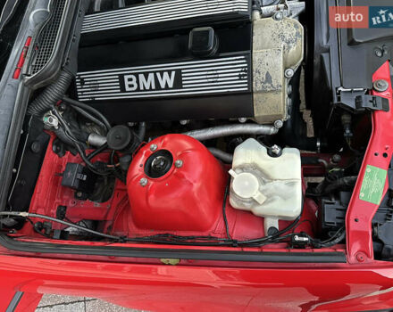 Червоний БМВ 3 Серія, об'ємом двигуна 2 л та пробігом 400 тис. км за 3600 $, фото 30 на Automoto.ua