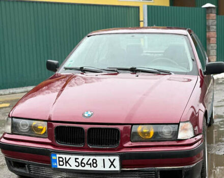 Красный БМВ 3 Серия, объемом двигателя 1.8 л и пробегом 500 тыс. км за 2200 $, фото 1 на Automoto.ua
