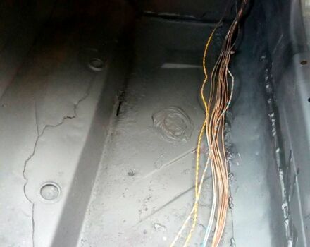 Красный БМВ 3 Серия, объемом двигателя 1.8 л и пробегом 0 тыс. км за 2000 $, фото 8 на Automoto.ua