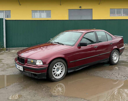 Красный БМВ 3 Серия, объемом двигателя 1.8 л и пробегом 500 тыс. км за 2200 $, фото 4 на Automoto.ua