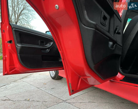 Червоний БМВ 3 Серія, об'ємом двигуна 2 л та пробігом 400 тис. км за 3600 $, фото 16 на Automoto.ua