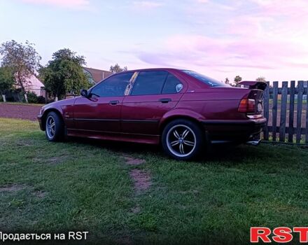 Красный БМВ 3 Серия, объемом двигателя 1.8 л и пробегом 0 тыс. км за 2000 $, фото 3 на Automoto.ua