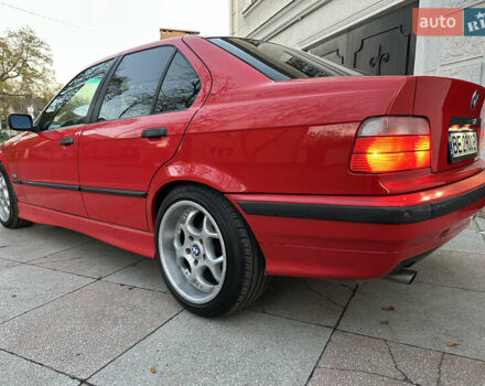 Червоний БМВ 3 Серія, об'ємом двигуна 2 л та пробігом 400 тис. км за 3600 $, фото 10 на Automoto.ua