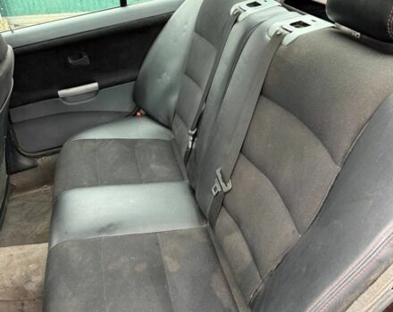 Красный БМВ 3 Серия, объемом двигателя 1.8 л и пробегом 500 тыс. км за 2250 $, фото 9 на Automoto.ua