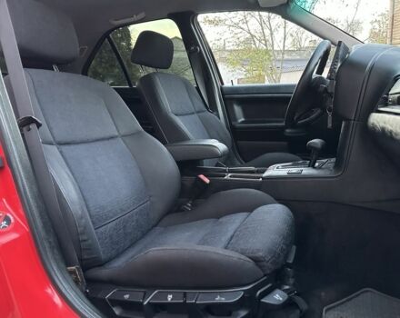 Красный БМВ 3 Серия, объемом двигателя 2 л и пробегом 200 тыс. км за 3600 $, фото 17 на Automoto.ua