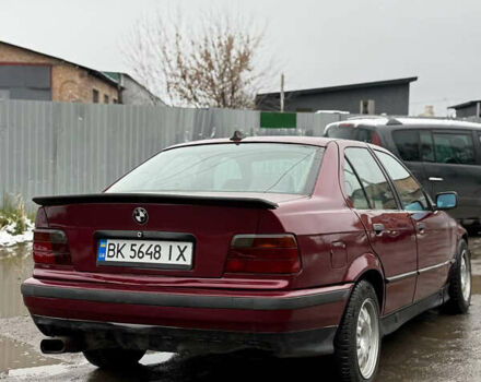 Красный БМВ 3 Серия, объемом двигателя 1.8 л и пробегом 500 тыс. км за 2200 $, фото 6 на Automoto.ua