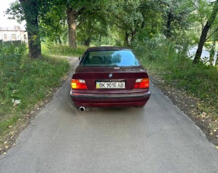 Красный БМВ 3 Серия, объемом двигателя 1.8 л и пробегом 368 тыс. км за 1900 $, фото 3 на Automoto.ua