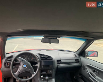 Червоний БМВ 3 Серія, об'ємом двигуна 2 л та пробігом 917 тис. км за 4665 $, фото 11 на Automoto.ua